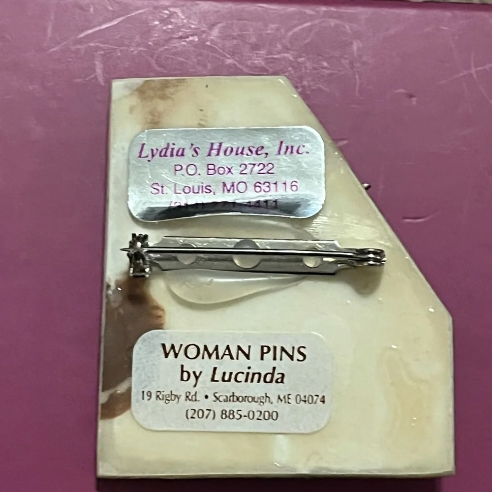 Lucinda Pin - Picture 2 of 2